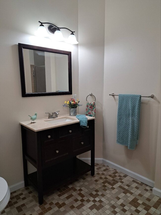 Building Photo - 200 State St