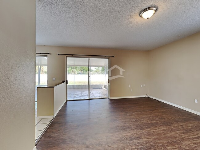 Photo - 1101 Blufield Ave