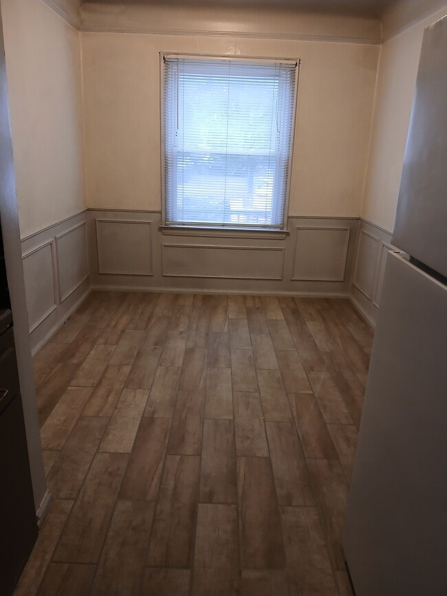 Diningroom - 19446 Pierson St