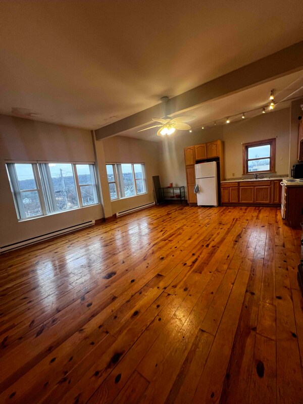 Photo - 115 N Washington St Unit Upstairs 2