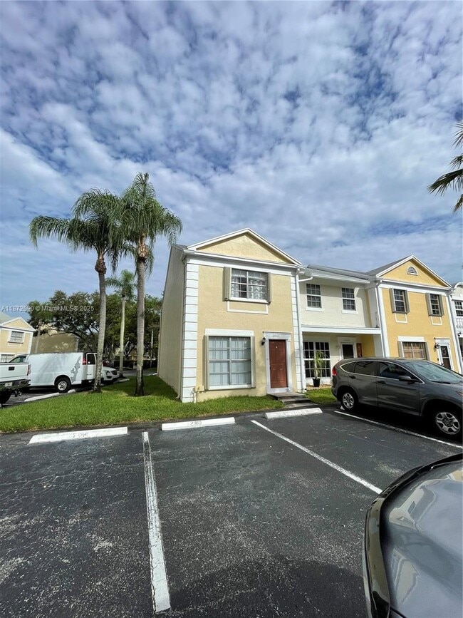 Building Photo - 2 bedroom in Cooper city FL 33026 Rental