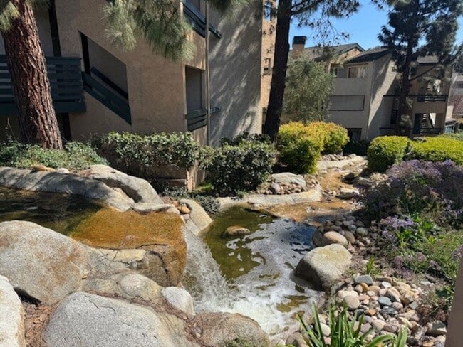 Spacious 2-Bedroom Condo with Rare 2-Car G... - Spacious 2-Bedroom Condo with Rare 2-Car G...