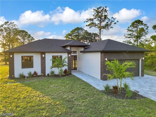 Photo - 1601 Clark Ave