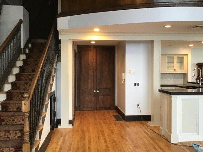 Building Photo - 3849 Terrace St Unit H Rental