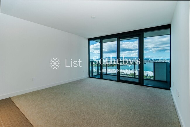 Photo - The Collection #2304 | Honolulu, HI