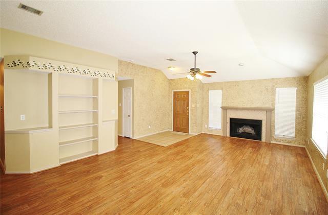 Photo - 2305 Valley Creek Dr