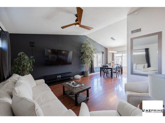 Photo - Fully-Furnished 3/2 Chandler Retreat - Poo...