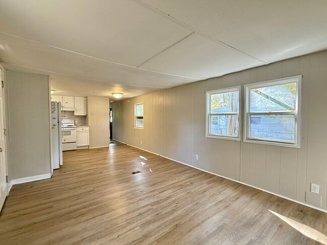 Photo - Updated Home in Laurel Lakes NJ FOR RENT $...