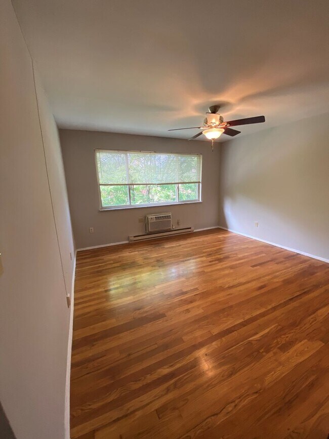 Photo - 558 Lowell Ave Unit 558-07