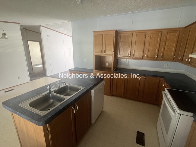 Photo - 2142 Hockaday Rd