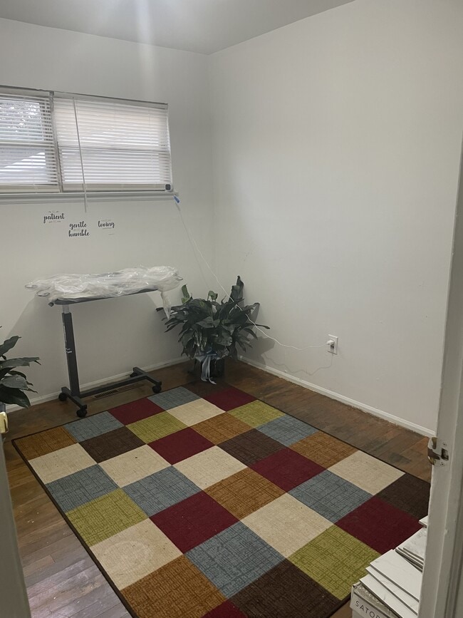 Photo - 629 River Creek Rd