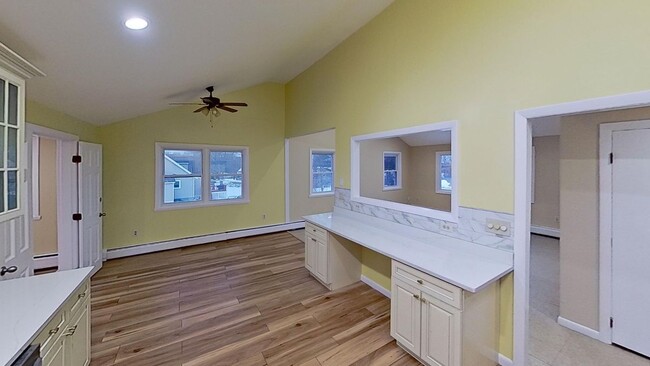 Photo - 52 Rockefeller St Unit 2