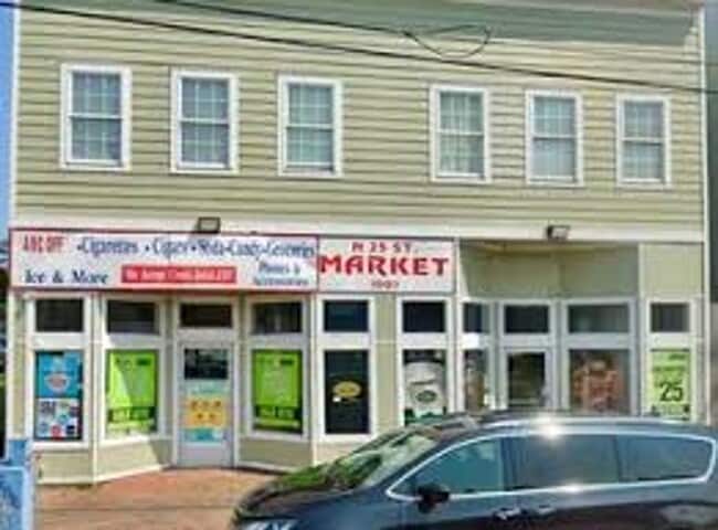 Building Photo - 1009 N 25th St Unit Apt. D