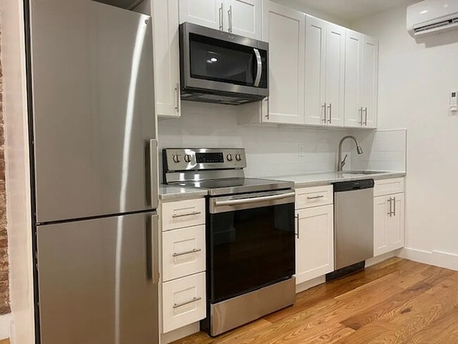 Photo - 294 Rogers Ave