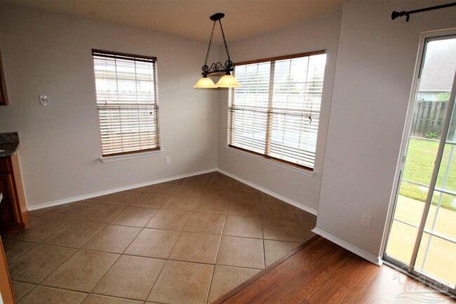 Photo - 319 Mirabelle Dr