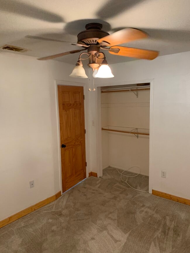 Building Photo - 4911 23rd St W Unit B