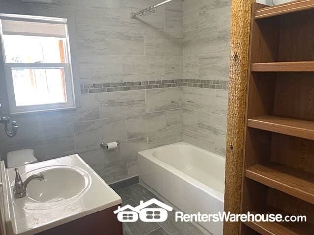 Photo - 753 Washington St