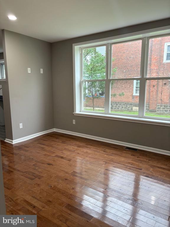 Building Photo - 5932 Walnut St Rental