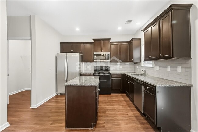 236 Addlestone Cir