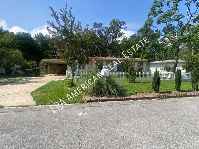 Building Photo - 9 Okahatchee Cir SE