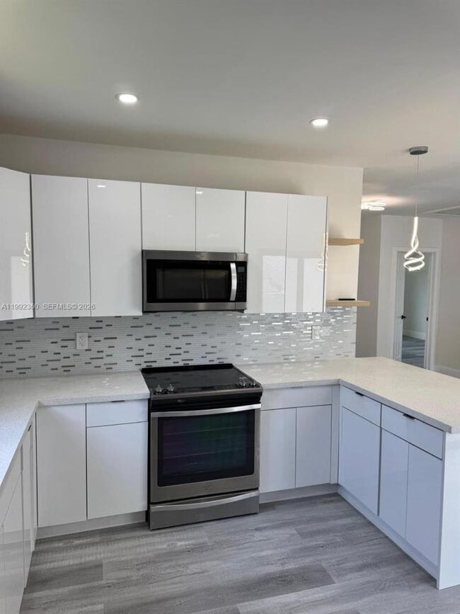 Photo - 2160 NW 30th St