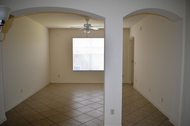 Photo - Cute 3/2.5 Townhouse with 2-Car Garage in Turtle Creek