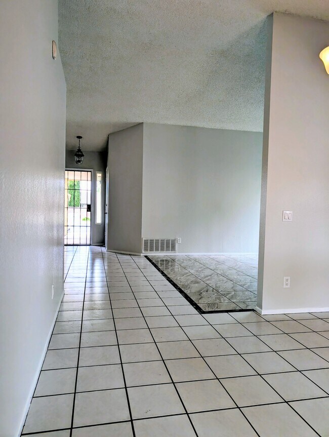 Photo - 2524 Plaza Serena Dr Unidad 2