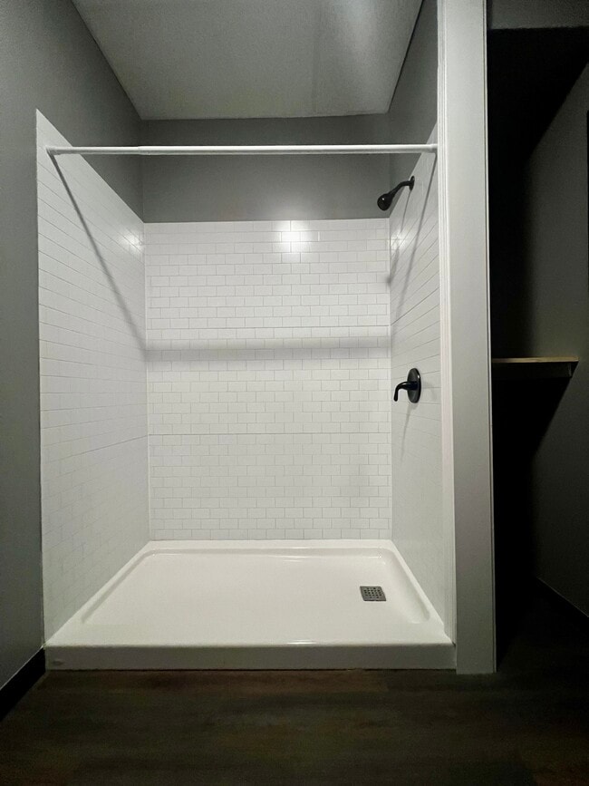 Photo - Berkely Manor