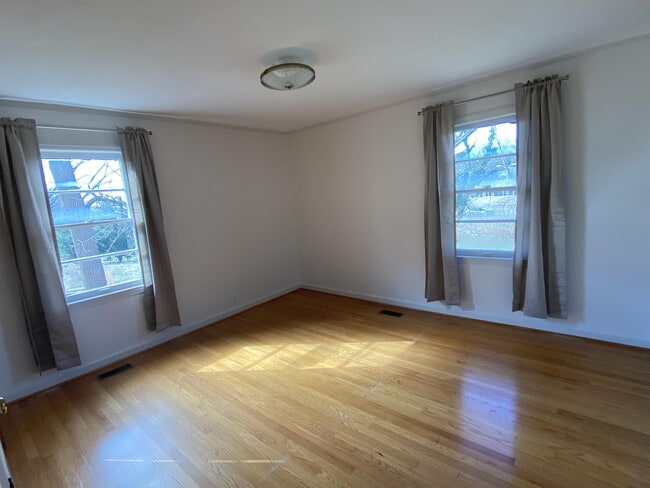 Photo - 411 Brown Ave NW