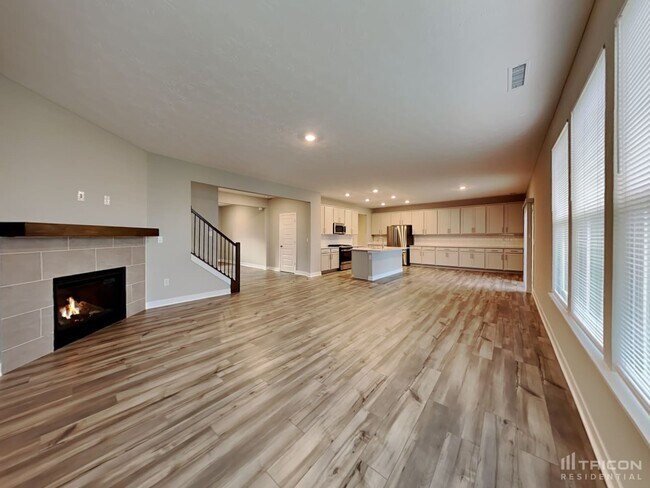 Photo - 2168 S Quincy Dr