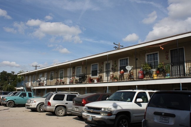 Photo - Villa Del Sol Apartments