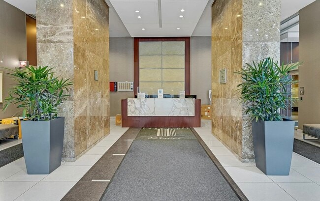 Building Photo - 655 W Irving Park Rd Unit 5305