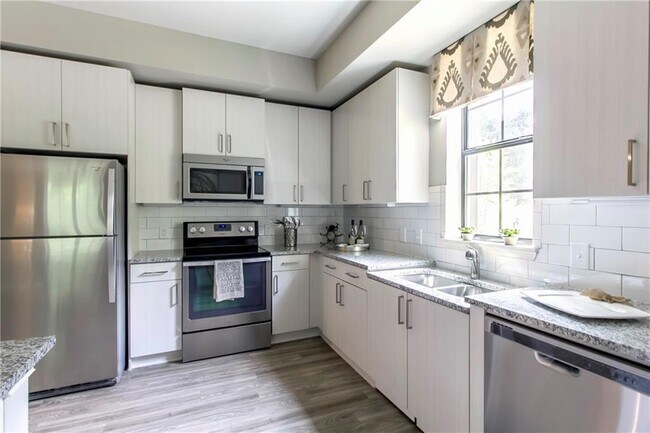Photo - 4011 Roswell Rd NE Unit 1103