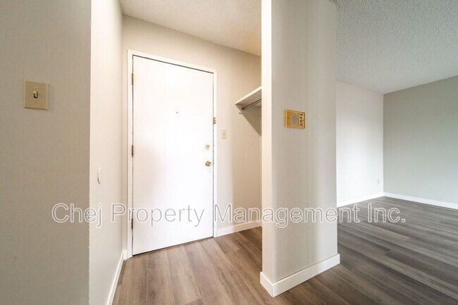 Photo - 14404-1488A 88a St NW Unit 102