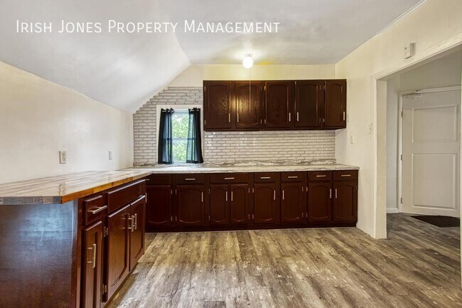 Photo - 68 Peter St Unidad Upper Front