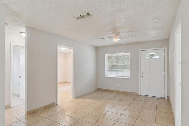 Photo - 2853 S Sanford Ave