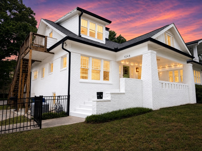 Building Photo - 1246 Monroe Dr NE