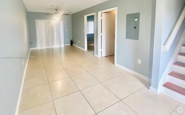 Building Photo - 2184 NE 167th St Rental