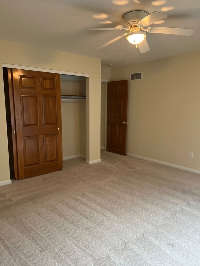 Photo - 492 Radcliff Dr Unit 492