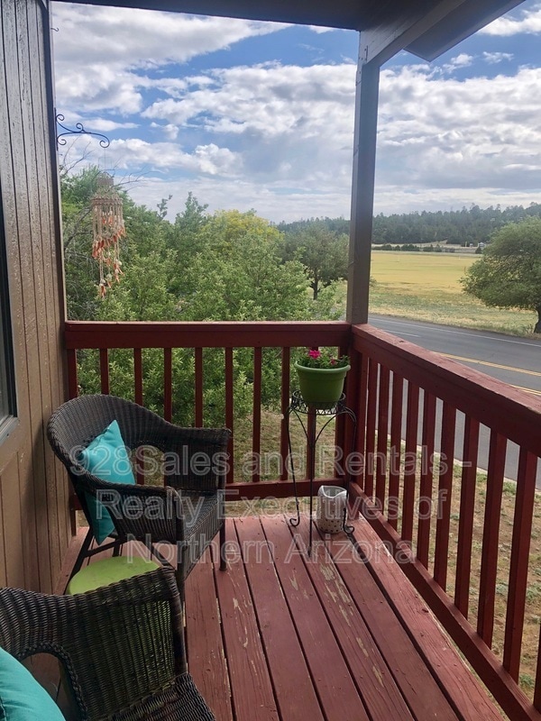 Photo - 2860 N Fairview Dr