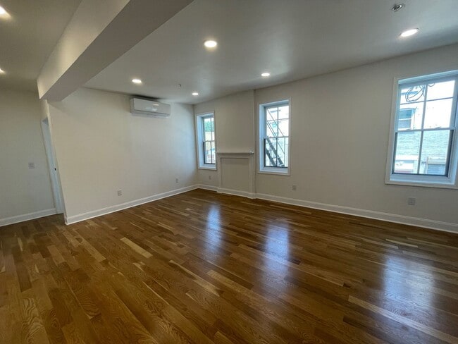 Photo - 56 Chambers St Unit 1 2nd floor