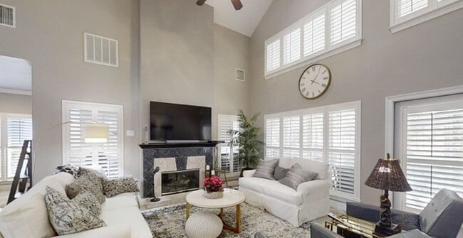 Photo - 609 St Andrews Dr