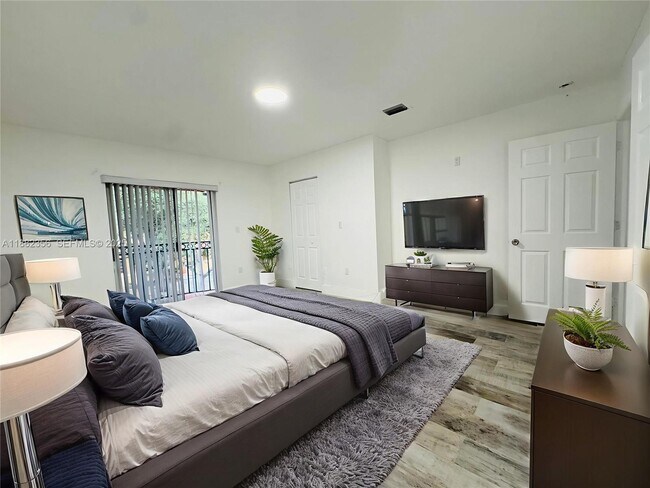 Photo - 7005 NW 173rd Dr Unidad 1703