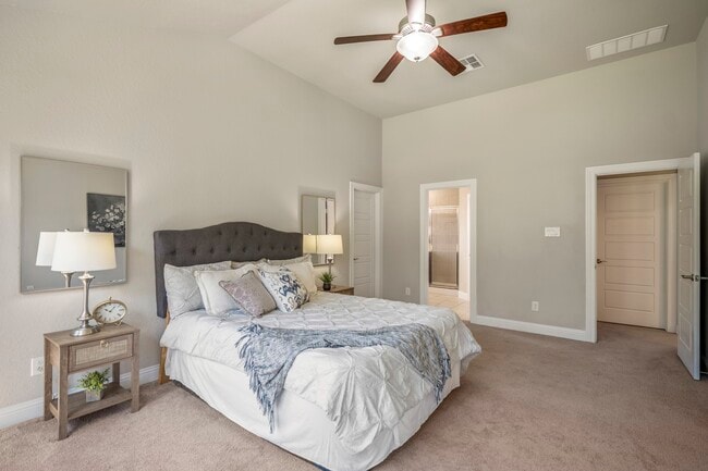 Photo - 16719 Highland Country Dr