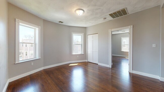 Photo - 26 Elder St Unit 3