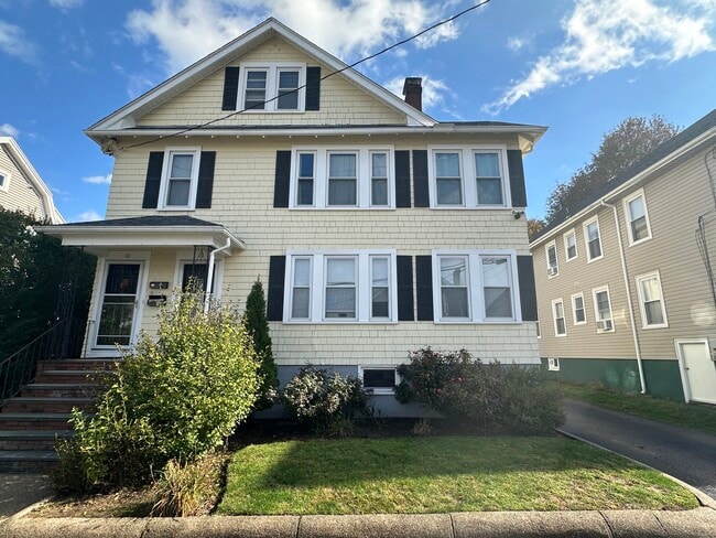 Photo - 12 Jeanette Ave Unidad #1