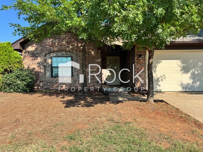 Photo - 3 Bed/2 Bath Edmond Home**AMAZING Location...
