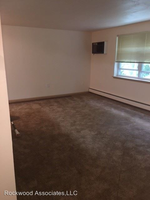 Photo - Rockwood Manor