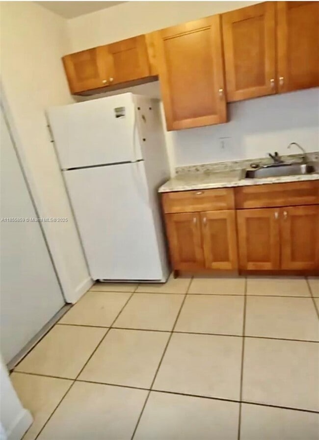 Building Photo - 825 NW 46th Ave Rental