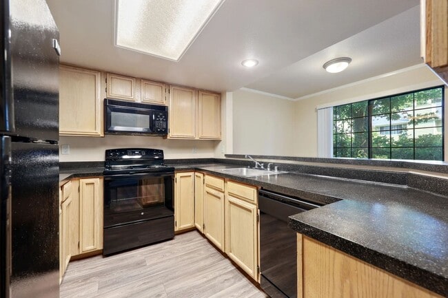 Photo - Fairway Lane Apartments